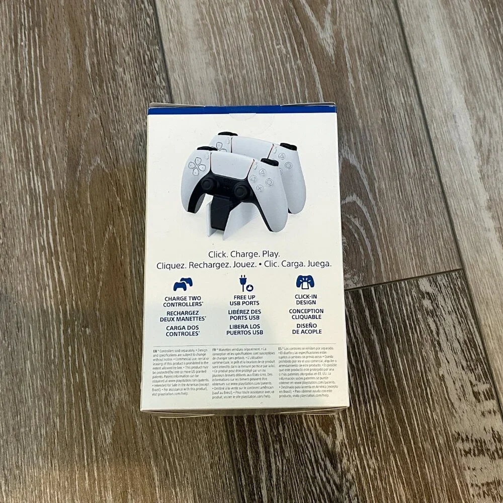 NWT Sony Playstation DualSense Charging Station for PS5